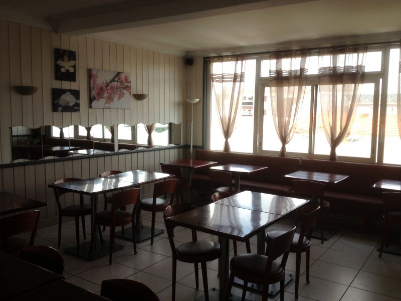 fonds de commerce � vendre Bar - H�tel - Restaurant situ� dans ville coti�re de Vend�e