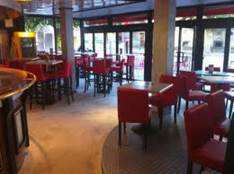 Fonds de commerce BAR-BRASSERIE - GLACIER � vendre en vend�e