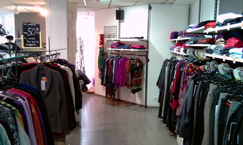 fonds de commerce de pr�t � porter � vendre en vend�e
