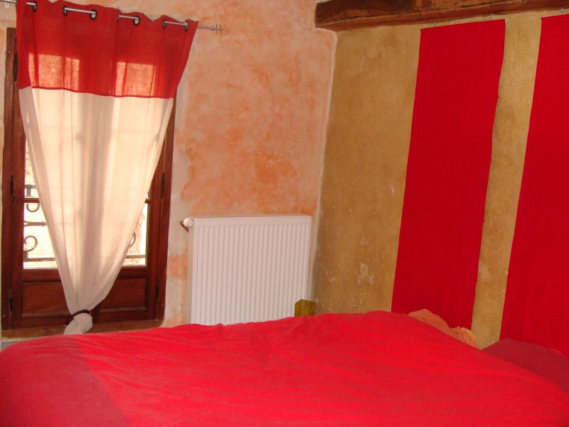 A vendre INVESTISSEMENT-MURS en vend�e