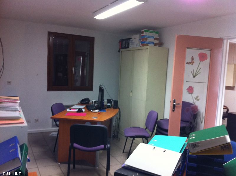BUREAUX :