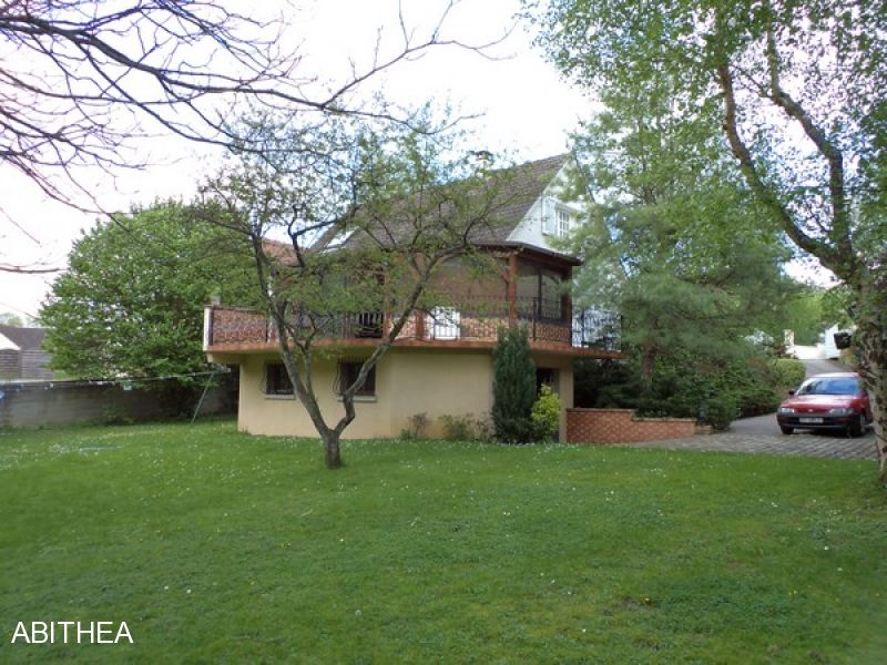Maison Crecy La Chapelle 6 pi�ce(s) 150 m2
