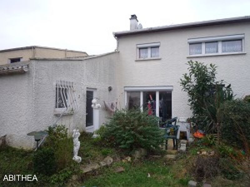 Maison Roissy En Brie 5 pi�ce(s) 102 m2