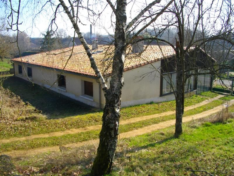 MAISON POITIERS Ligug� 160 m2