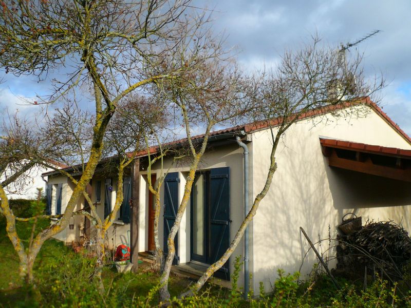 VOUNEUIL SOUS BIARD 3 CHAMBRES AU CALME