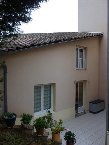 BUXEROLLES. Tout ce qu'il faut � proximit�.