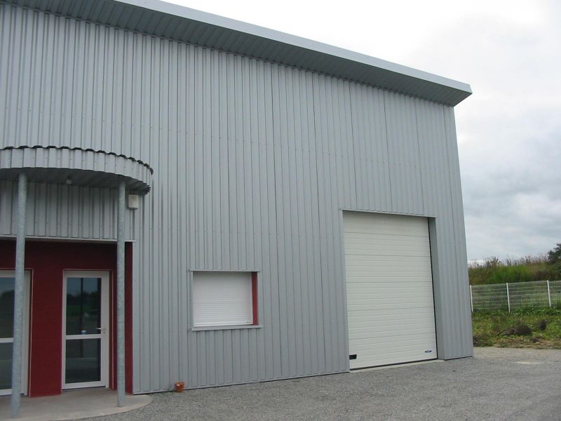 Loue 1 local artisanal neuf chauff� et climatis� !