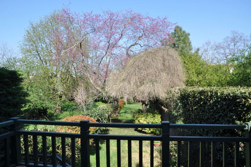 Bordeaux maison 5 pi�ces avec jardin et terrasses