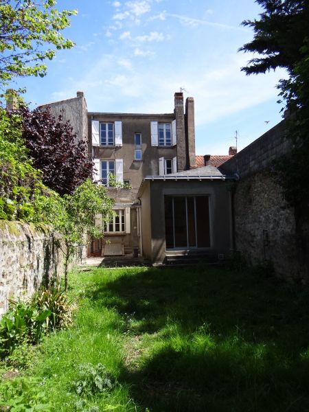 Immeuble La Roche Sur Yon 10 pi�ce(s) 202 m2