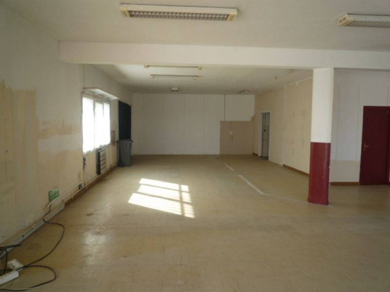 Local commercial La Roche Sur Yon 225 m2