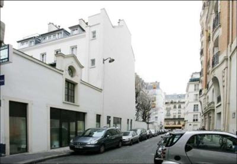 A VENDRE -LOCAL COMMERCIAL - 6iem arrondissement -600 m2