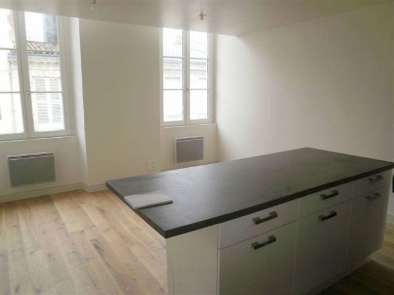 ST BRUNO APT T3 1er �tage