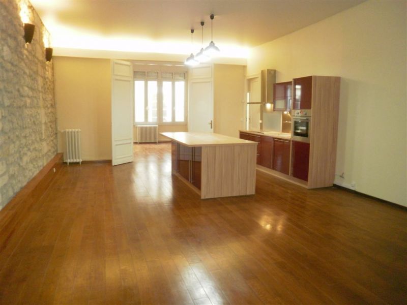 TRIANGLE APT T4 138M� POSSIBILITE BUREAUX