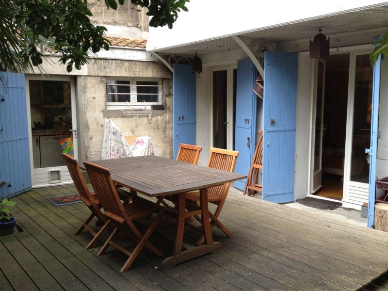 JARDIN PUBLIC APT T3 79M� JARDIN 66M�