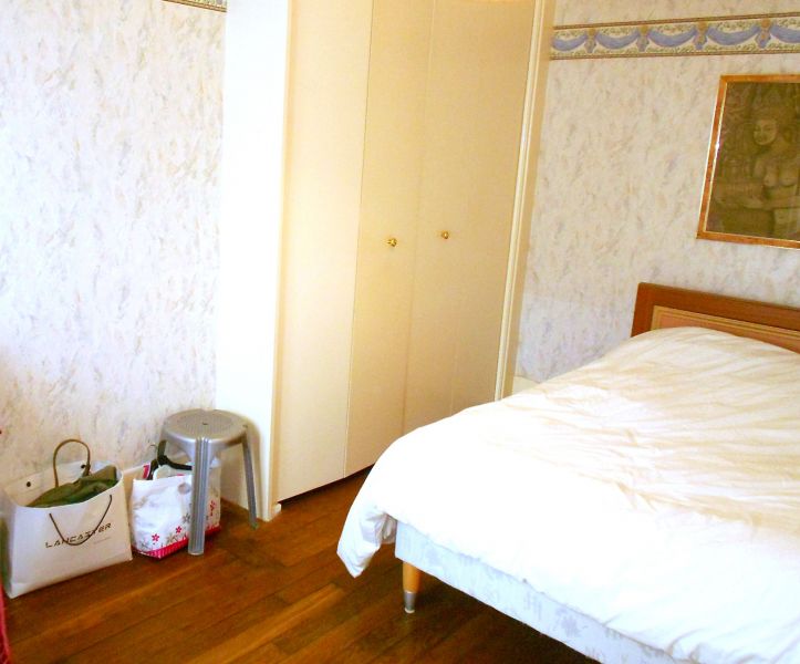 APPARTEMENT 29m�  METRO CRIMEE
