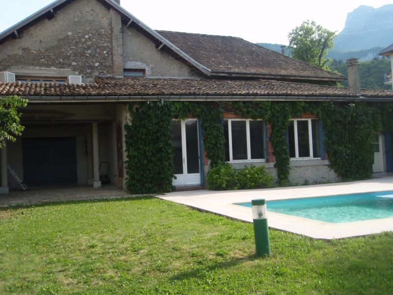 Vend demeure de prestige � CLAIX 7 pi�ces pour 230m2