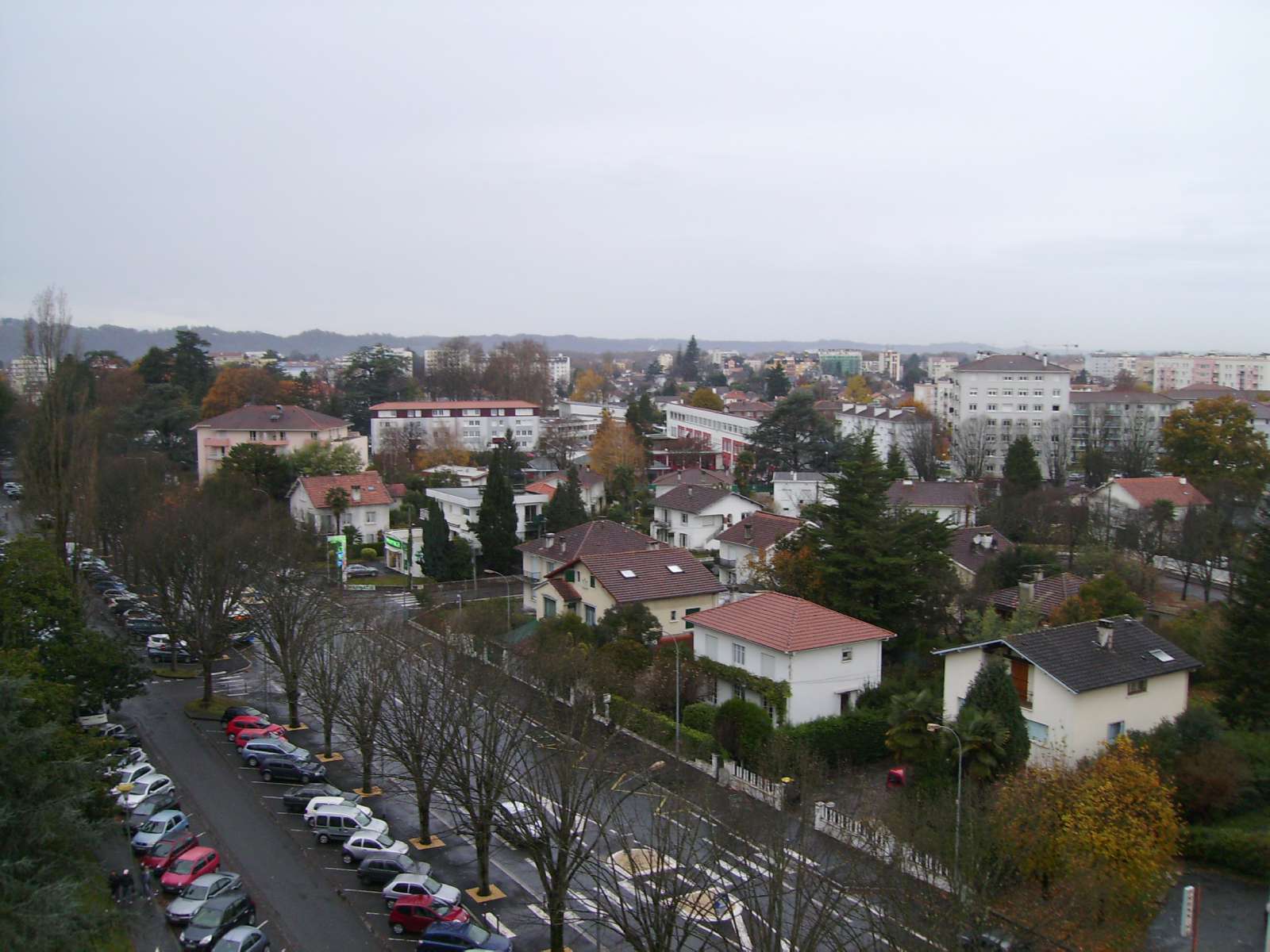 A Vendre PAU Universit� Appartement T4/5 3 chb s�jour 27 M2  82 M2
