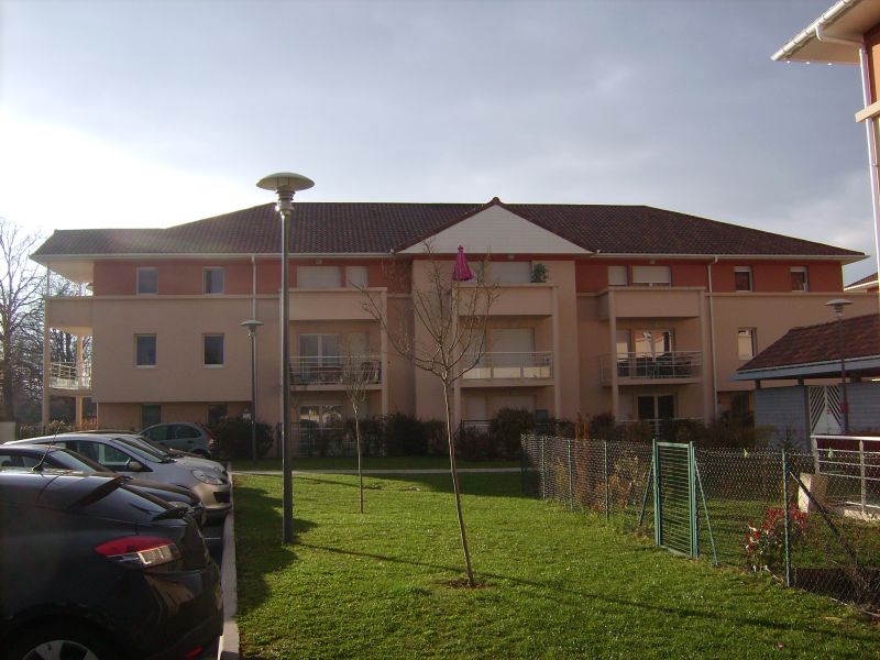 Pau/ LONS � louer appartement  T3 residence r�cente 601�cc