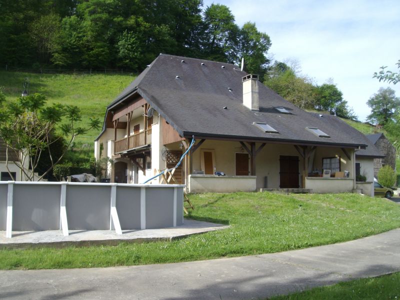 A VENDRE LAROIN 5 mn de Pau Maison 6 pi�ces 240125 �