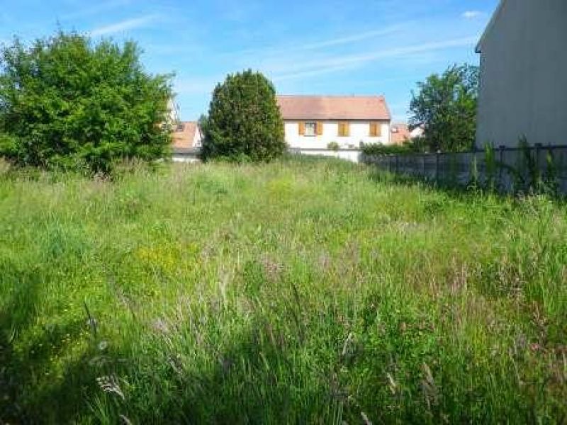 Terrain Roissy En Brie 550 m2 r�aliser votre futur projet !