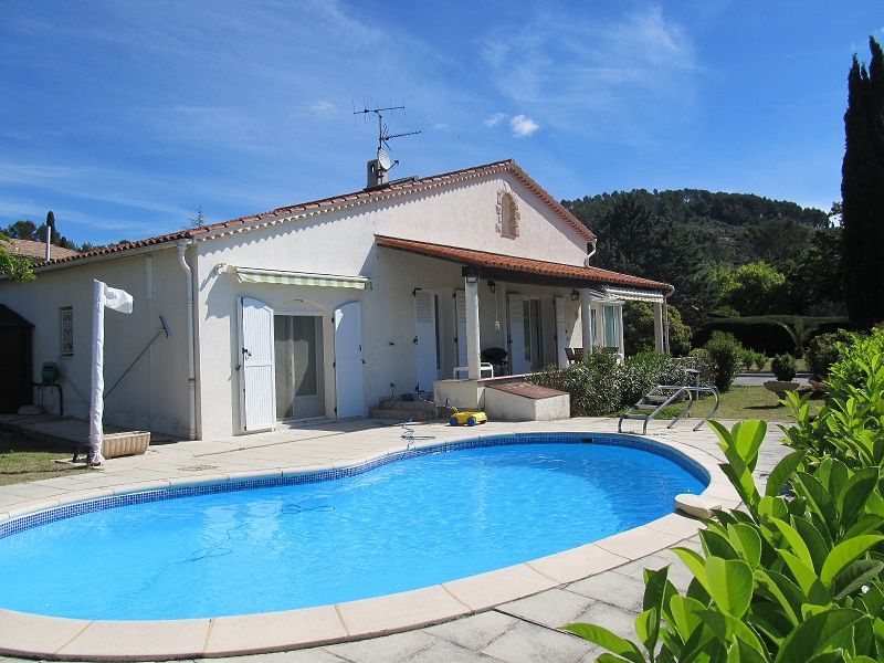 Maison Tourrettes 5 pi�ce(s) 145 m2