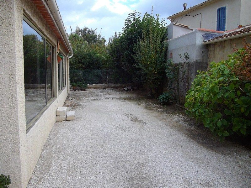 A VENDRE � LA SEYNE SUR MER maison 3 pi�ces 110 m�