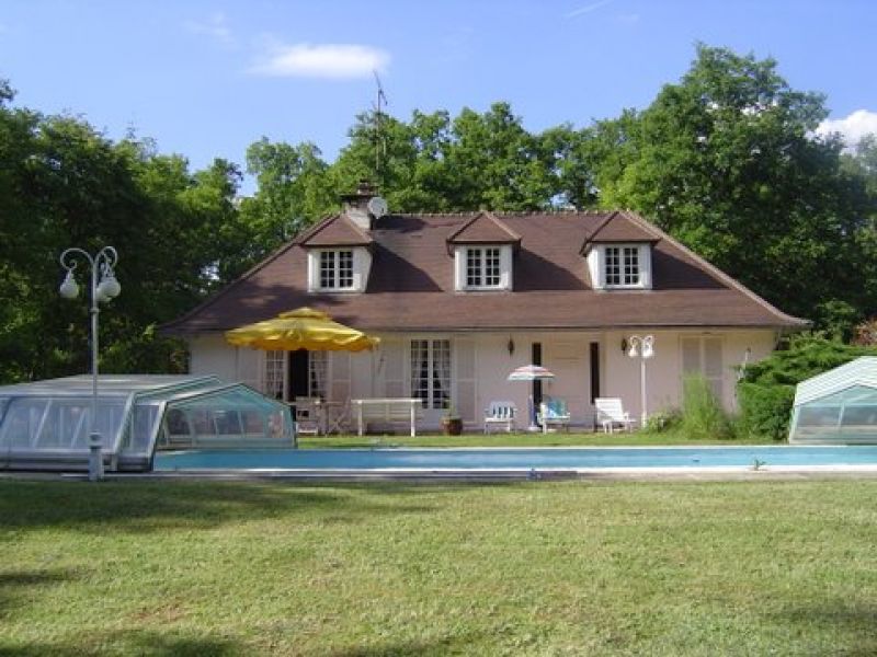 Maison Lamorlaye 6 pi�ce(s) 191 m2