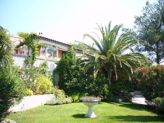 Maison - 4 pi�ce(s) - 126 m2