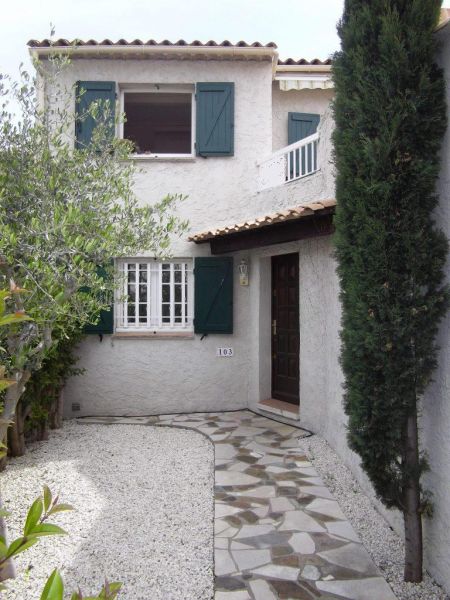 Maison Frejus 4 pi�ce(s) 85 m2