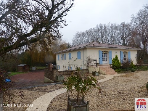 Blanzac Porcheresse - 6 pi�ce(s) - 137 m2