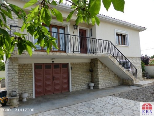 Roullet Saint Estephe - 4 pi�ce(s) - 96 m2