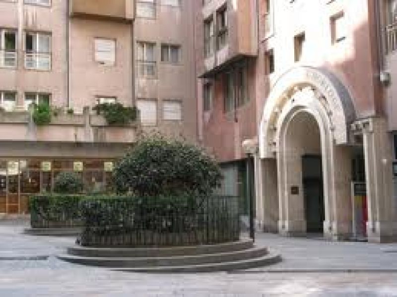 Beaubourg - 2 pi�ces balcon 52m� vendu lou�