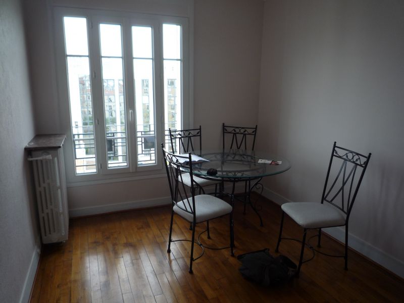 Grand Studio Idealement Plac� !