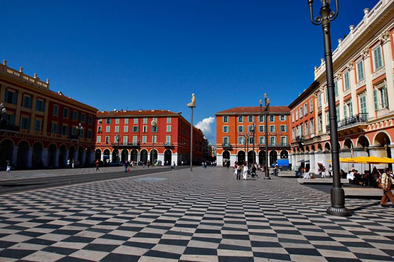 PLACE MASSENA - 4/5 pi�ces