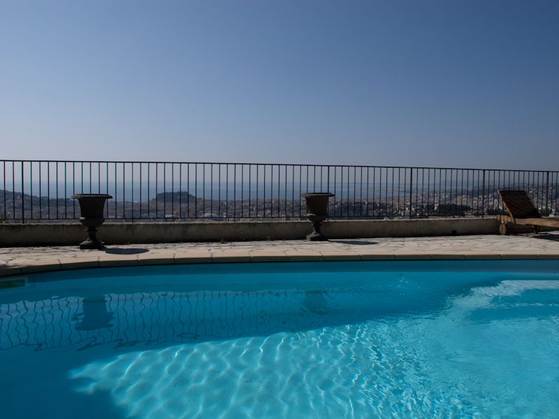 MONT BORON - OBSERVATOIRE - Villa vue mer panoramique sur terrain de 2890m� avec piscine