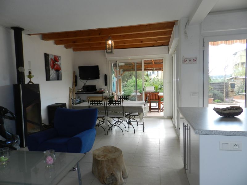 Maison Cogolin  4 pi�ce(s) 74 m2