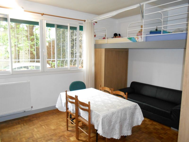COURBEVOIE BECON STUDIO DE 33,59 M2
