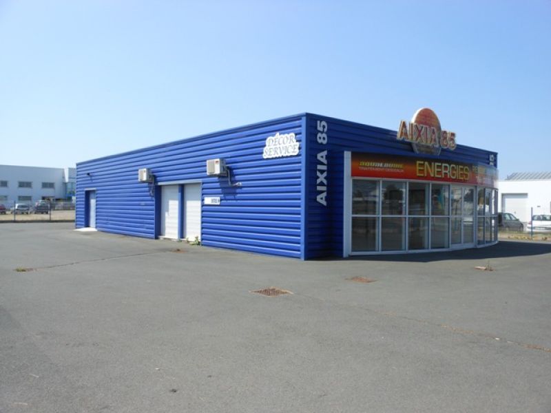 A VENDRE LOCAL COMMERCIAL COEX 240 M�
