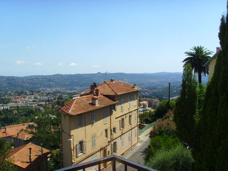 GRASSE APPARTEMENT 3 PIECES 48M2.
