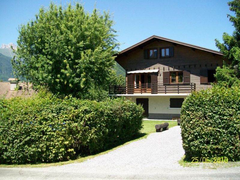 Maison type chalet avec piscine 74210 - 8 pi�ce(s) - 135 m2