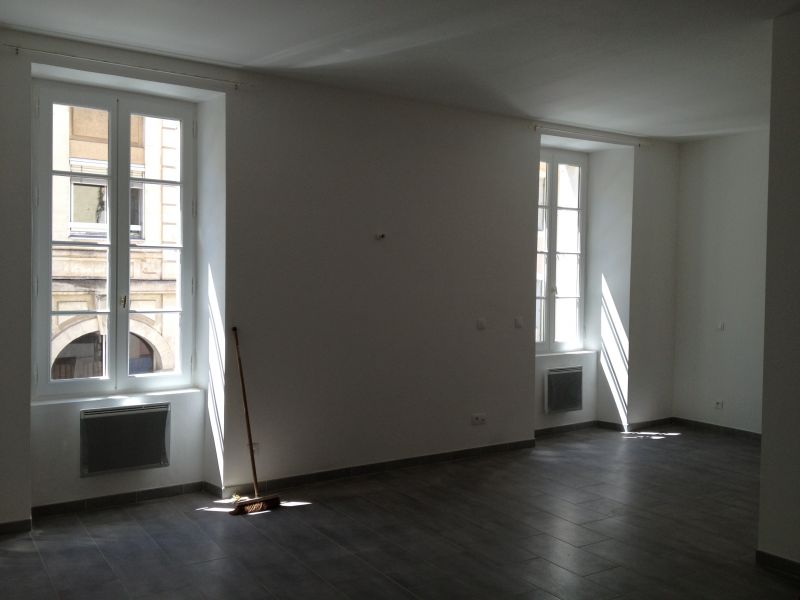 A LOUER APPARTEMENT NEUF EN CENTRE VILLE