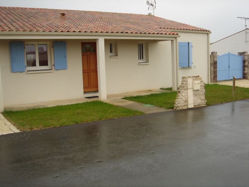 MAISON SURGERES