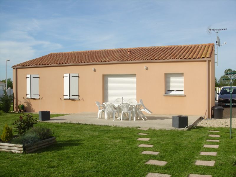MAISON SURGERES 17700