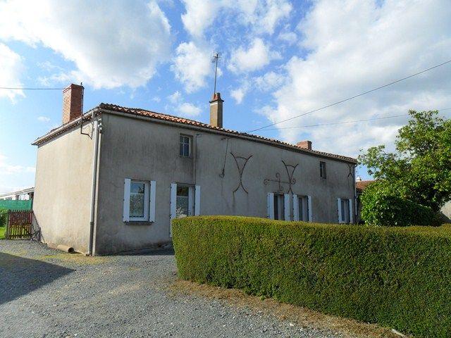 Maison Les Essarts  - 4 pi�ce(s) - 85 m2