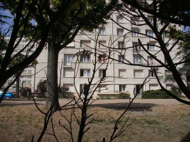 Vitry sur seine  Proche centre ville 3P 52 m�