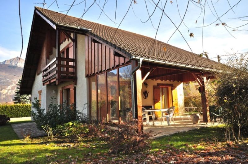 20 MINUTES D'ANNECY - MAISON 4 CHAMBRES