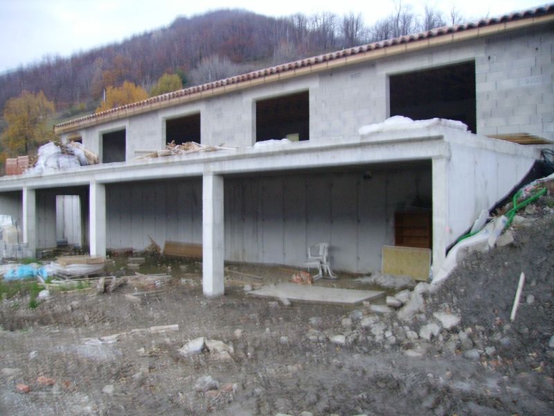 Ard�che-Maison 164m� hors d'eau sur sous sol 100m�