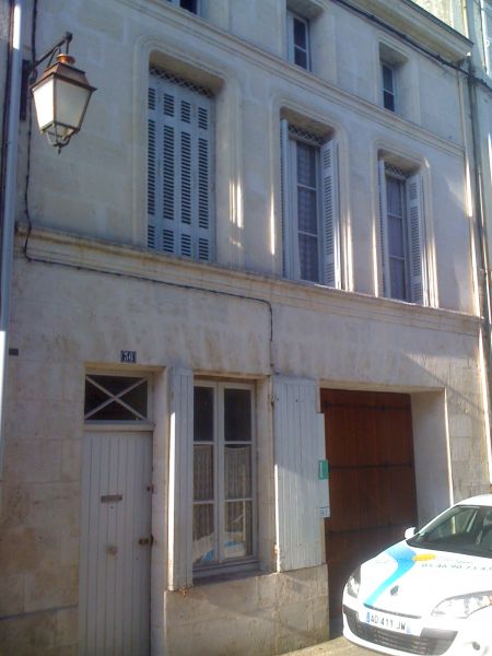 BELLE MAISON DE VILLE EN PIERRE DE TAILLE