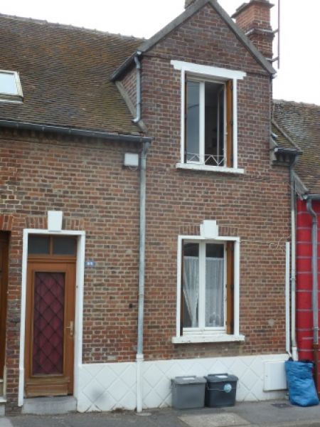 MAISON ANCIENNE ENTIEREMENT RENOVEE DE 70M� AVEC DEPENDANCE ET JARDINET TRES BIEN SITUEE DANS UN QUARTIER CALME ET RECHERCHE A 3 MN DE LA GARE ET DU CENTRE VILLE