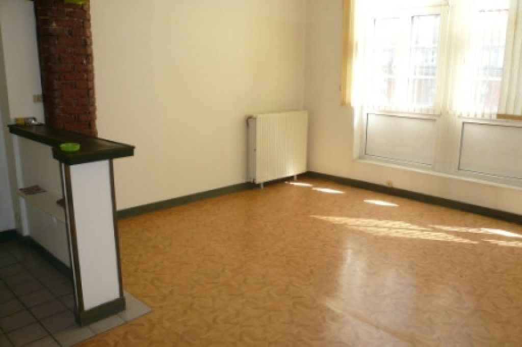 APPARTEMENT DE TYPE F3 DE 57 M� DANS IMMEUBLE CLASSE HISTORIQUE DE PRESTIGE EN BRIQUES, PIERRE DE TAILLE AVEC CAVE ET PARKING PRIVE A DEUX PAS  DU CENTRE VILLE